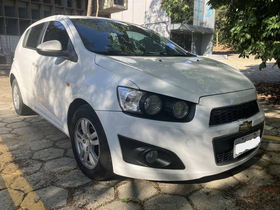 CHEVROLET SONIC 1.6 LT 16V FLEX 4P MANUAL CHEVROLET SONIC 1.6 LT 16V FLEX 4P MANUAL